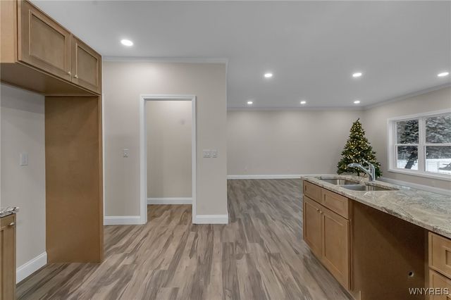 5200 Berg Road, West Seneca, NY 14218