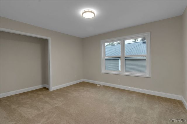 5200 Berg Road, West Seneca, NY 14218