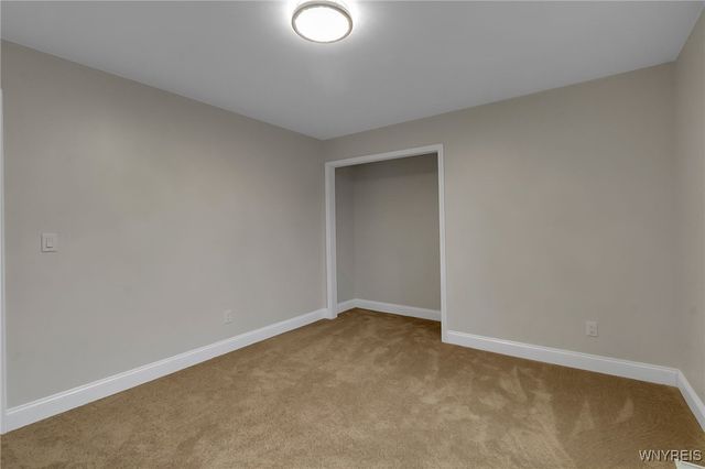 5200 Berg Road, West Seneca, NY 14218