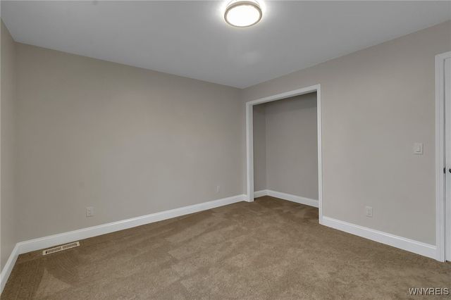 5200 Berg Road, West Seneca, NY 14218