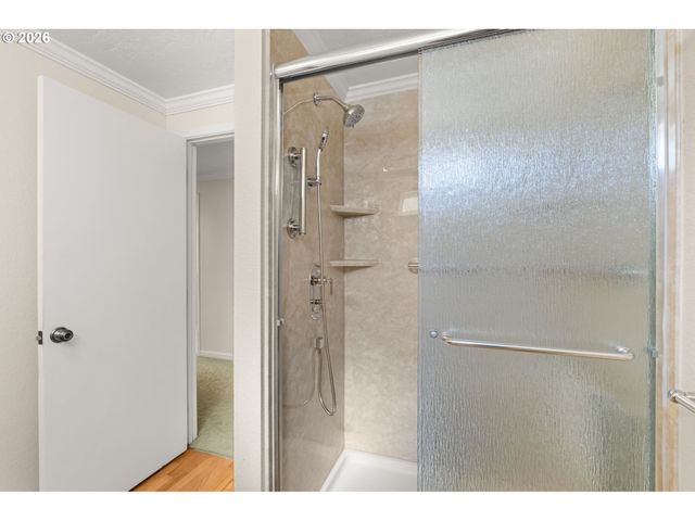 394 CHERRY Dr, Eugene, OR 97401