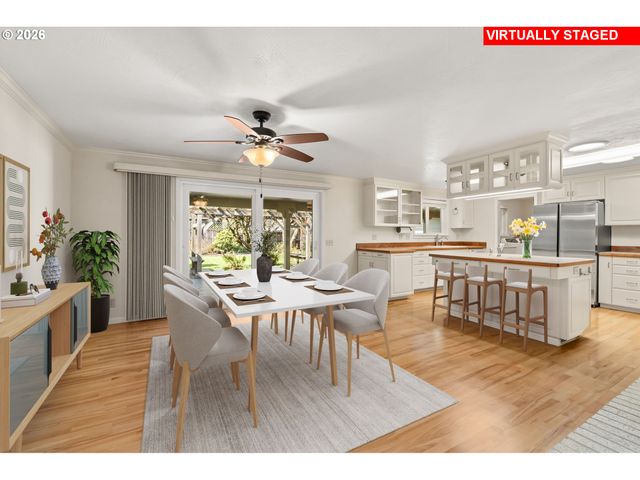 394 CHERRY Dr, Eugene, OR 97401