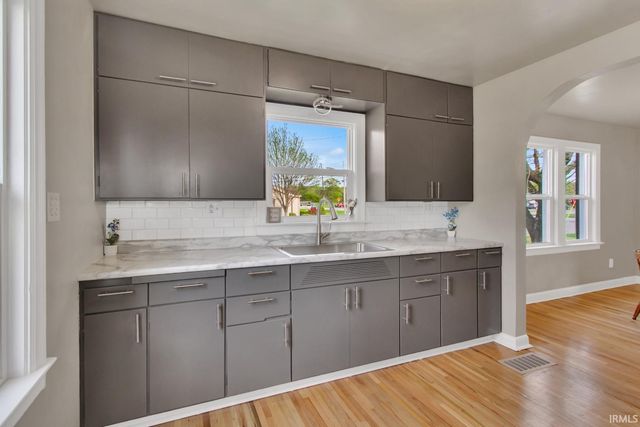 2816 E Morgan Avenue, Evansville, IN 47711