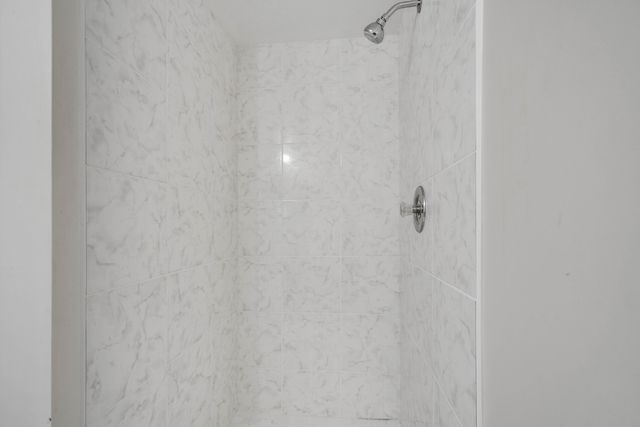 5960 Lake Bluff Drive 302, Tinley Park, IL 60477