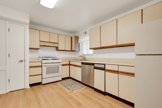 5960 Lake Bluff Drive 302, Tinley Park, IL 60477