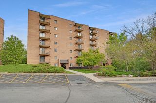 5960 Lake Bluff Drive 302, Tinley Park, IL 60477