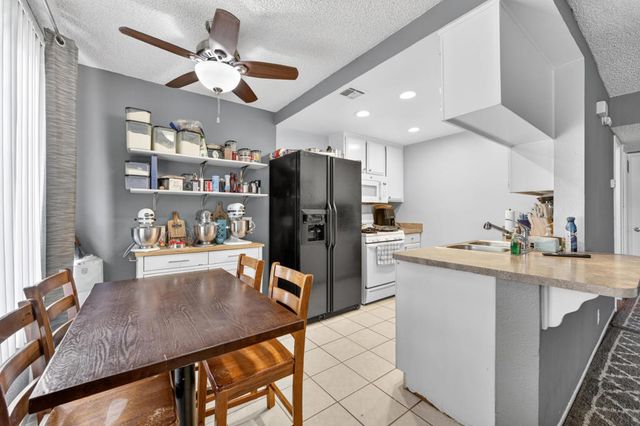 48334 Stewart Drive J4, Indio, CA 92201