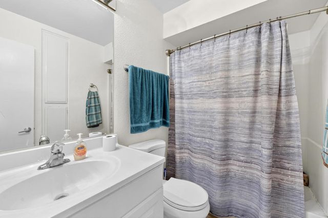 48334 Stewart Drive J4, Indio, CA 92201