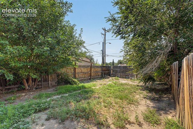 608 E 10th Street, Pueblo, CO 81001