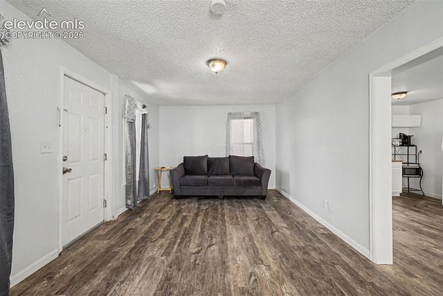 608 E 10th Street, Pueblo, CO 81001