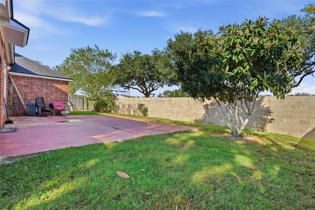 4312 Running Pine Drive, League City, TX 77573