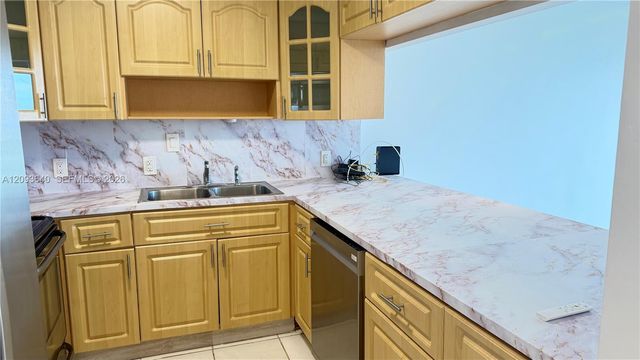100 Bayview Drive 509, Sunny Isles Beach, FL 33160