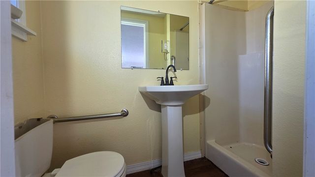 203 South Street, Flippin, AR 72634