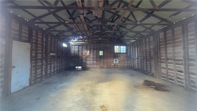 203 South Street, Flippin, AR 72634