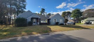 6 Holyoke Court, Whiting, NJ 08759