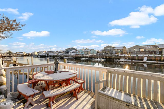 22 S Dayton Drive, Little Egg Harbor, NJ 08087