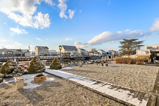 22 S Dayton Drive, Little Egg Harbor, NJ 08087