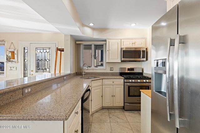 22 S Dayton Drive, Little Egg Harbor, NJ 08087