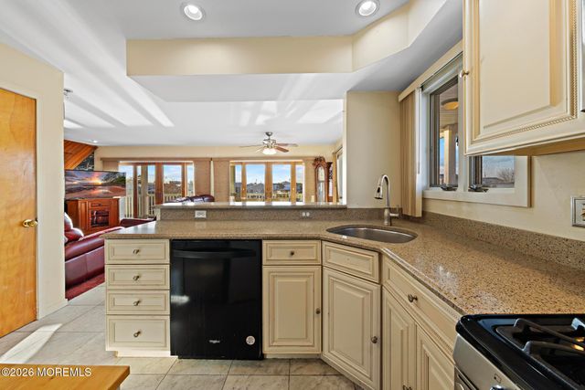 22 S Dayton Drive, Little Egg Harbor, NJ 08087