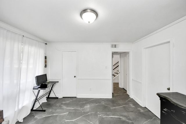 4725 Indian Trail 3, Baytown, TX 77521