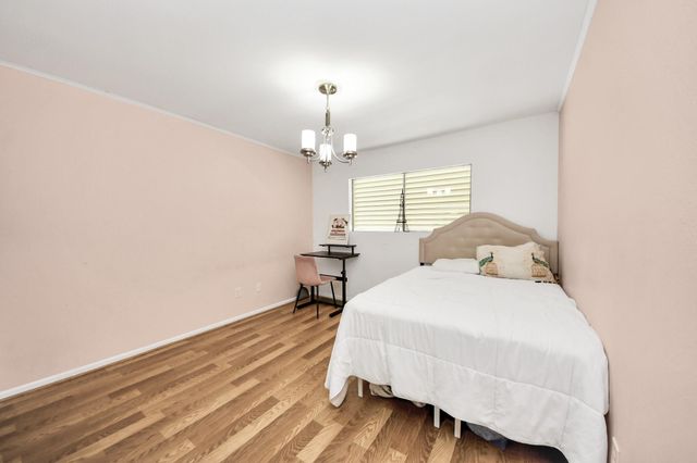 4725 Indian Trail 3, Baytown, TX 77521