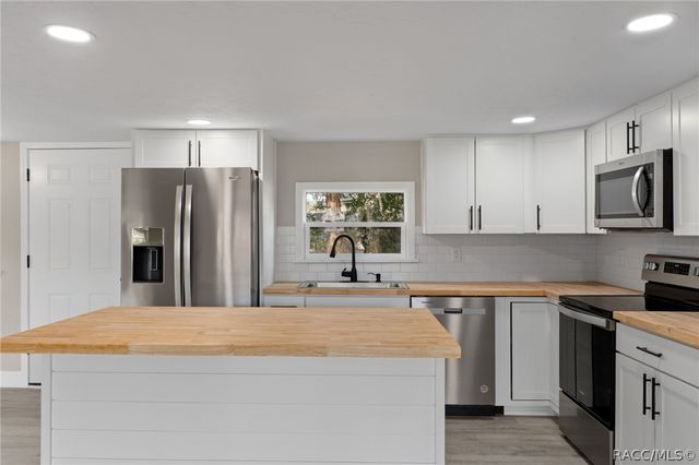 5951 N Tsala Apopka Drive, Hernando, FL 34442