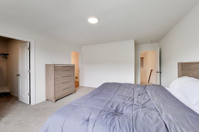 11809 Kentucky Street, Crown Point, IN 46307