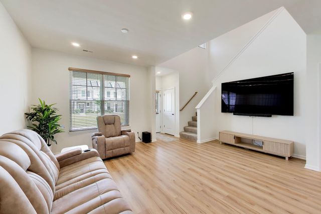 11809 Kentucky Street, Crown Point, IN 46307
