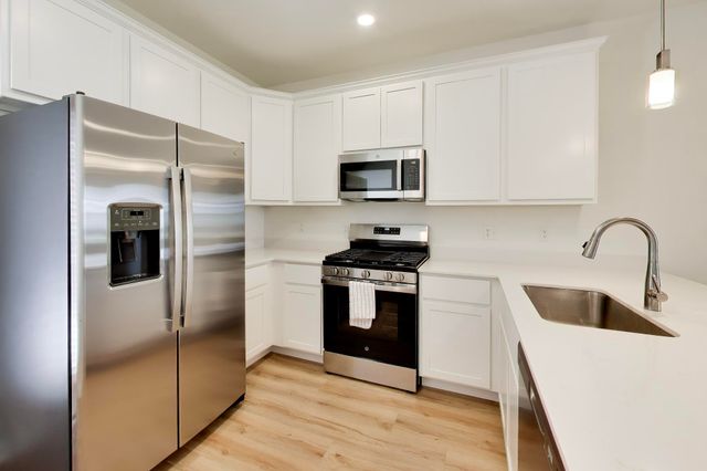 11809 Kentucky Street, Crown Point, IN 46307