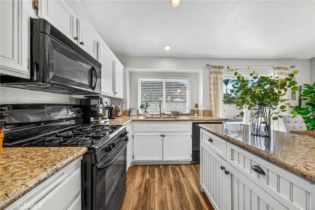 3956 Klamath River, Ontario, CA 91761