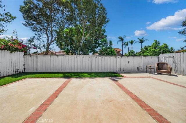 3956 Klamath River, Ontario, CA 91761