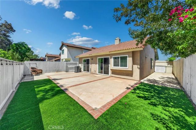 3956 Klamath River, Ontario, CA 91761