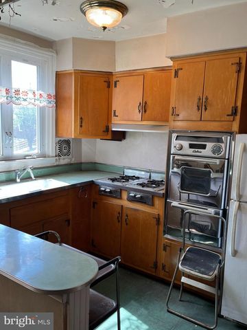6615 N LAWRENCE ST, Philadelphia, PA 19126