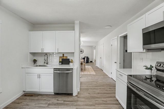 6903 Colby Avenue, Windsor Heights, IA 50324