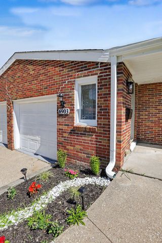 6903 Colby Avenue, Windsor Heights, IA 50324