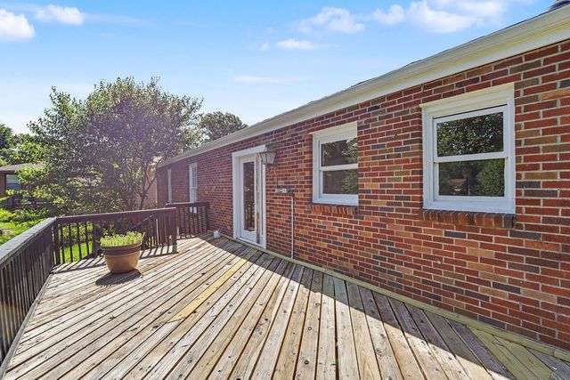 6903 Colby Avenue, Windsor Heights, IA 50324