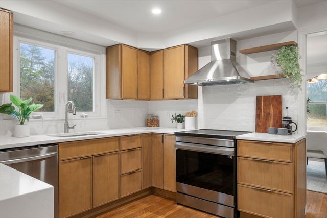87 Fisher Street, Needham, MA 02492