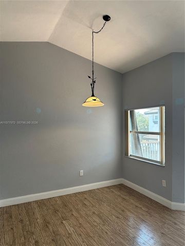 2008 SE 26th Ln 204, Homestead, FL 33035