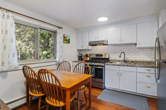2 Hemlock Circle, Dover, NH 03820