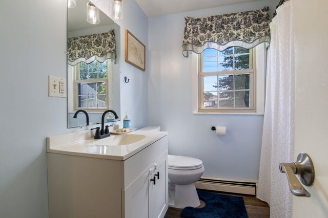 2 Hemlock Circle, Dover, NH 03820