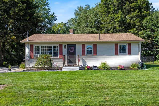 2 Hemlock Circle, Dover, NH 03820