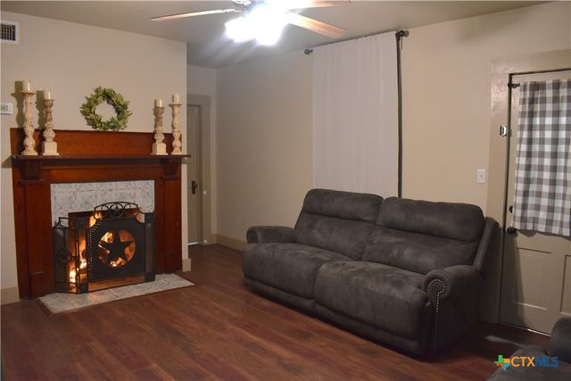 603 Saint Francis Street, Gonzales, TX 78629