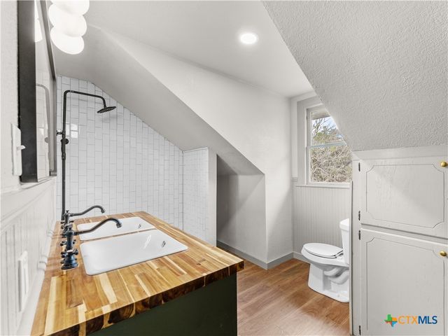 603 Saint Francis Street, Gonzales, TX 78629