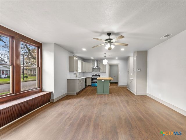 603 Saint Francis Street, Gonzales, TX 78629