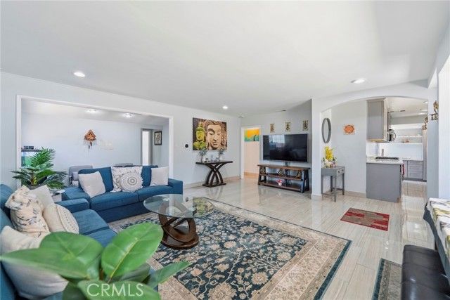 9546 Cecilia, Downey, CA 90241