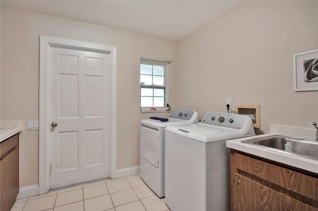 5307 JADE CIRCLE, Orlando, FL 32812