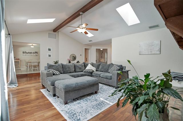 5307 JADE CIRCLE, Orlando, FL 32812