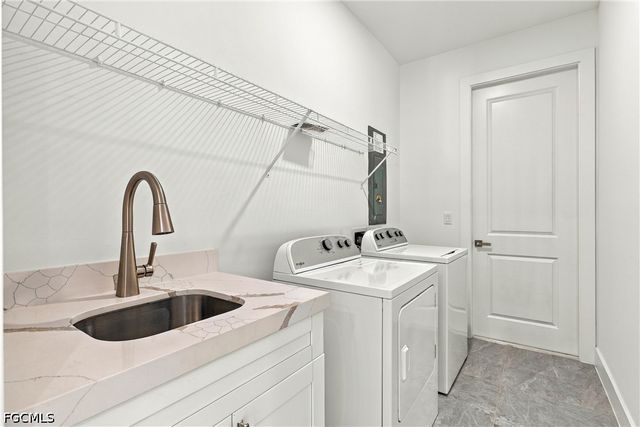 3900 25th ST SW, Lehigh Acres, FL 33976