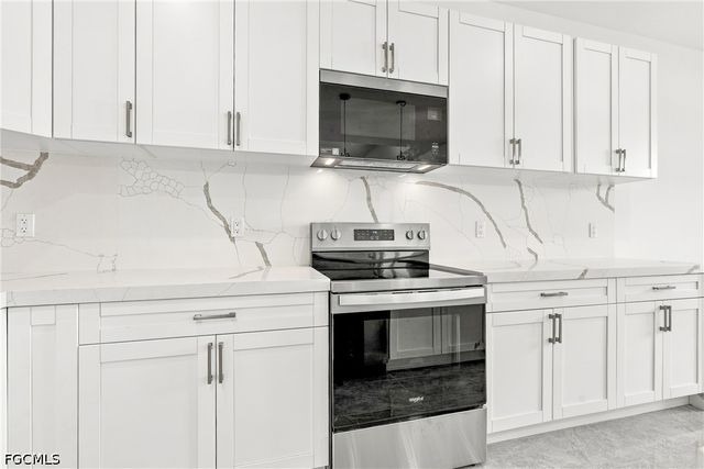 3900 25th ST SW, Lehigh Acres, FL 33976