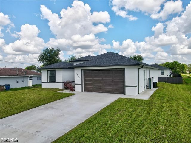 3900 25th ST SW, Lehigh Acres, FL 33976